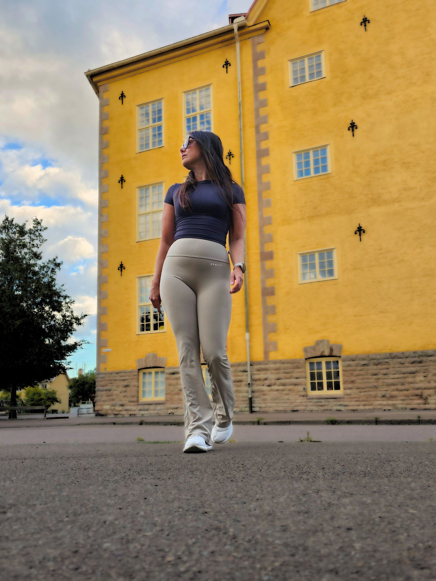 BEMITY FLARE SCRUNCH TIGHTS / YOGA LEGGINGS B012401