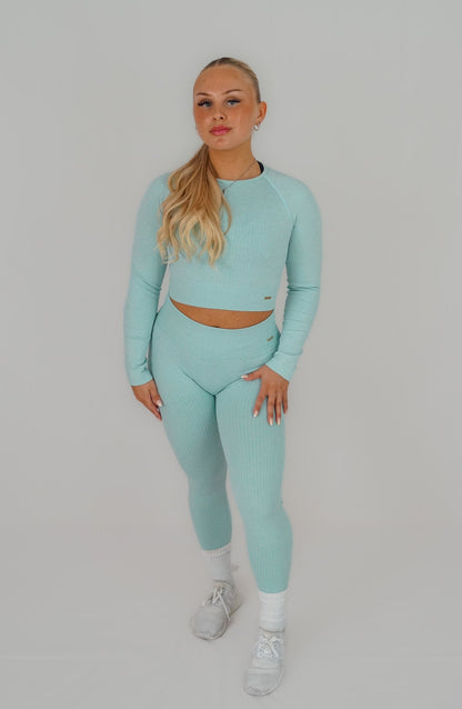 CUTE RIBBED SEAMLESS TOP