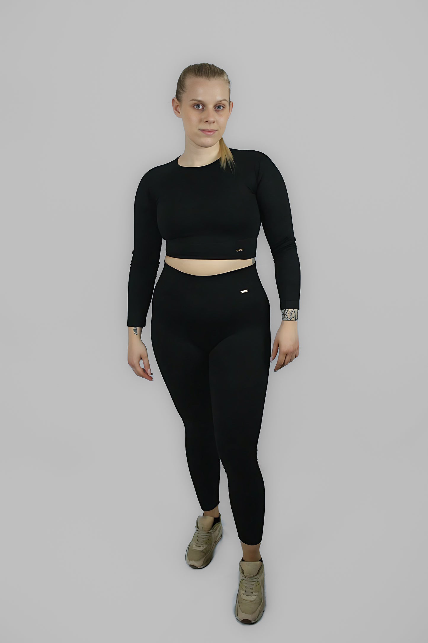 CUTE RIBBED SEAMLESS TOP
